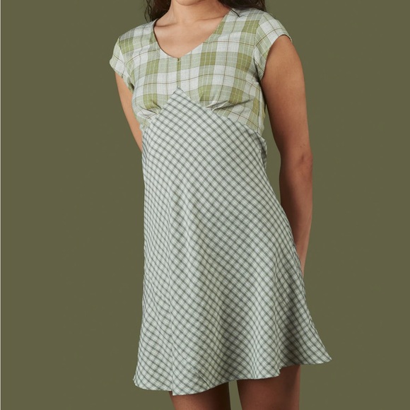 UNIF Dress Size Medium - Picture 1 of 5